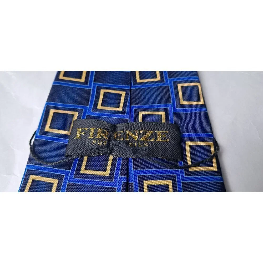 Firenze NWT Pure SILK Geometric Tie  L=56'  W=4'